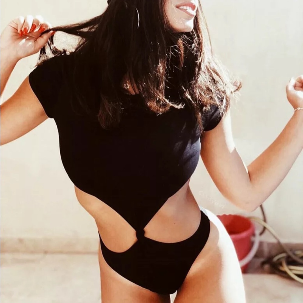 330 t shirt Knot Monokini Swimsuit - Picture 3 of 4